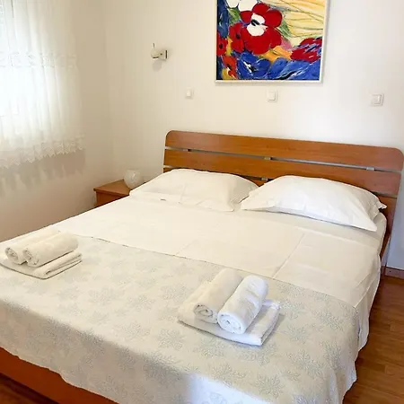 Oklopcic Apartment *