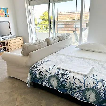 Oklopcic アパート トロギール