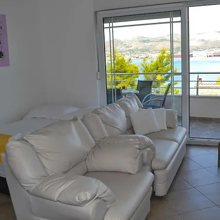 アパート Oklopcic